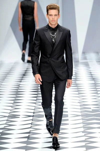 Look 36
